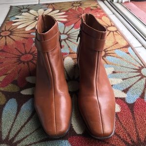 Talbots  women’s  boots light brown sz 7 1/2 B